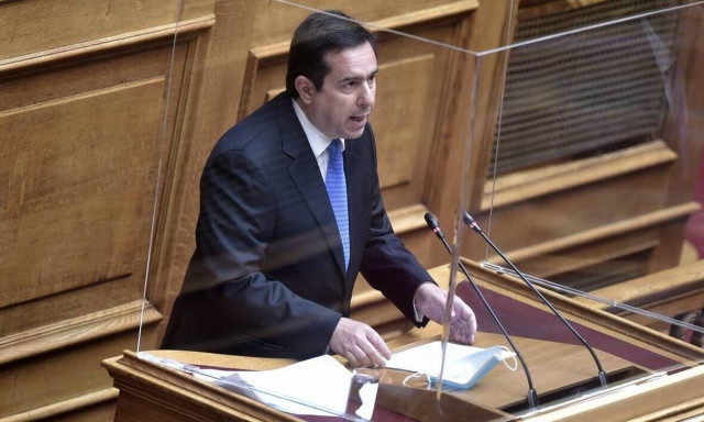 Bουλή - Μηταράκης: Θέλουμε να είμαστε «ασπίδα» για την Ελλάδα