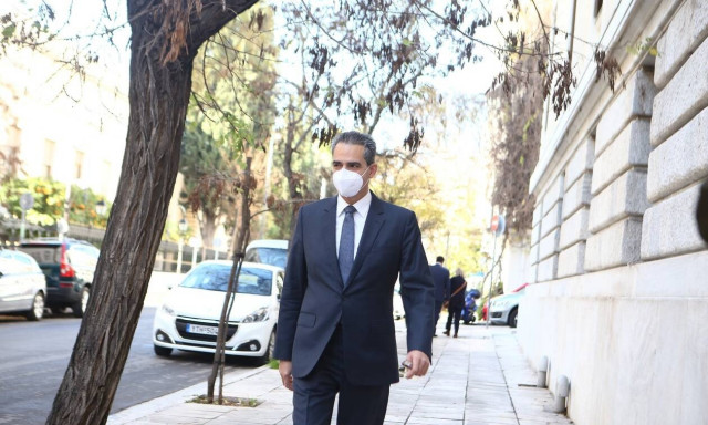 Αλλαγές στην Ελάχιστη Βάση Εισαγωγής προανήγγειλε ο Άγγελος Συρίγος