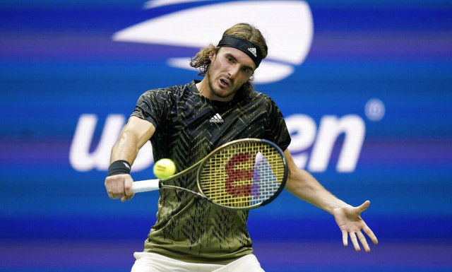 Στέφανος Τσιτσιπάς: Νέα «καρφιά» για τις διακοπές – «Φτάνει ως το φεγγάρι για να πάει τουαλέτα»