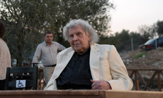 Renowned composer Mikis Theodorakis dies at 96