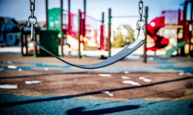 Λαμία: Αναστάτωση σε παιδική χαρά - Σκύλος δάγκωσε παιδί και τη μητέρα του