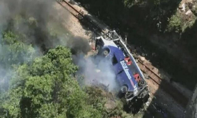 Ιράν: 14 νεκροί μετά από πτώση λεωφορείου σε χαράδρα