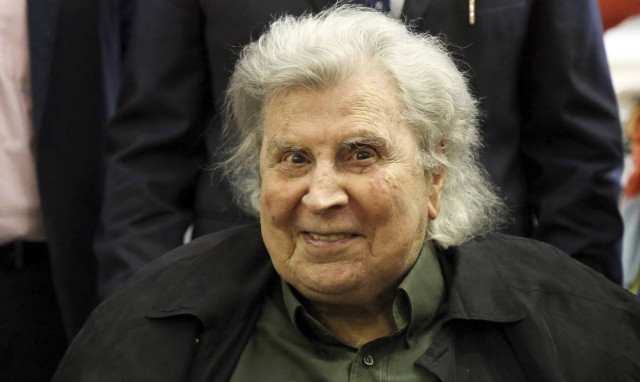 Συγκλονίζει επιστολή του Μίκη Θεοδωράκη στον Δημήτρη Κουτσούμπα