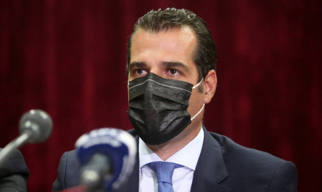 Εμβολιασμός - Πλεύρης: Άρση της αναστολής για όσους υγειονομικούς εμβολιαστούν ακόμα και σήμερα