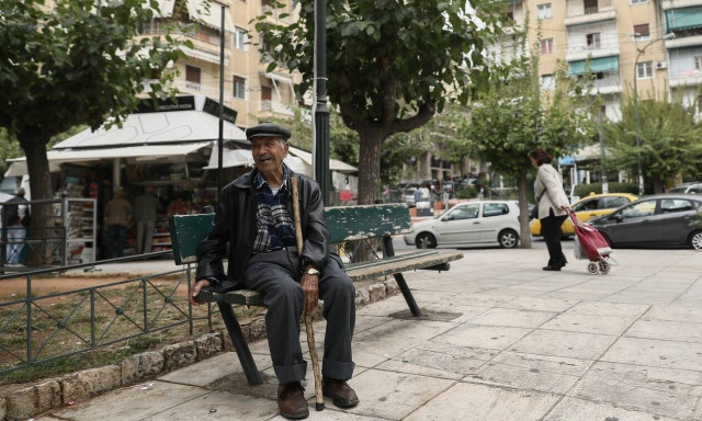 Η δύσκολη εξίσωση των εκκρεμών συντάξεων