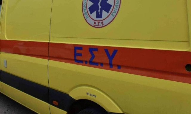 Σαντορίνη: Έκαναν βουτιά από σκάφος και συγκρούστηκαν στον αέρα - Ο ένας μεταφέρθηκε στο Νοσοκομείο