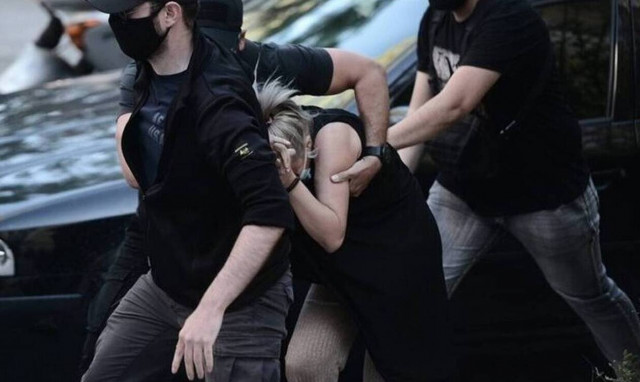 Επίθεση με βιτριόλι: Αυτός είναι ο βασικός ύποπτος ως συνεργός της 34χρονης Έφης