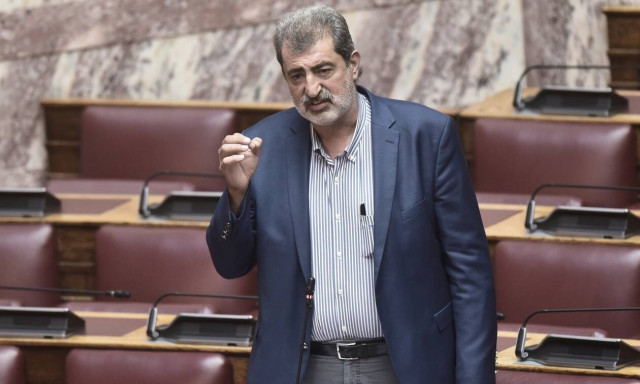 Πολάκης: Ο ΣΥΡΙΖΑ έχει στηρίξει τον εμβολιασμό, αλλά η κυβέρνηση προχωράει σε σκανδαλώδεις κινήσεις