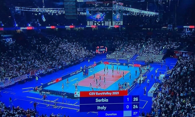 Κορονοϊός - Σερβία: Απίστευτες εικόνες στον ευρωπαϊκό τελικό βόλεϊ γυναικών με 20.000 στις κερκίδες!