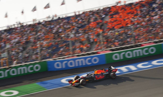 Formula 1: Poleman στο «σπίτι» του Μαξ Φερστάπεν (video+photos)