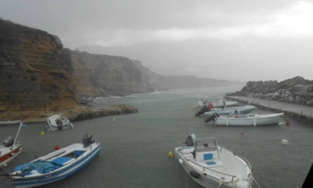 Καιρός: «Συναγερμός» στην Κεφαλονιά - Φόβοι για ισχυρές βροχές και πλημμυρικά φαινόμενα