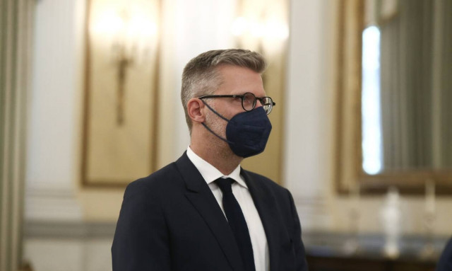 Σκέρτσος για την τρίτη δόση του εμβολίου: «Τις επόμενες μέρες οι ανακοινώσεις»