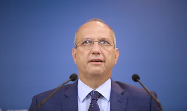 Γιάννης Οικονόμου στην ενημέρωση των πολιτικών συντακτών