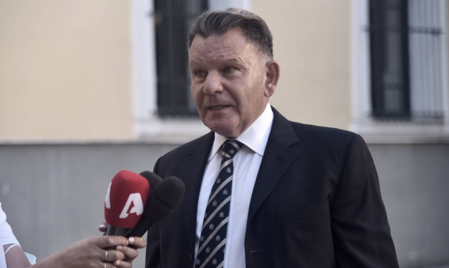 Κούγιας: Προσβάλλεται η μνήμη του Μίκη Θεοδωράκη σε μια κωμική διαδικασία