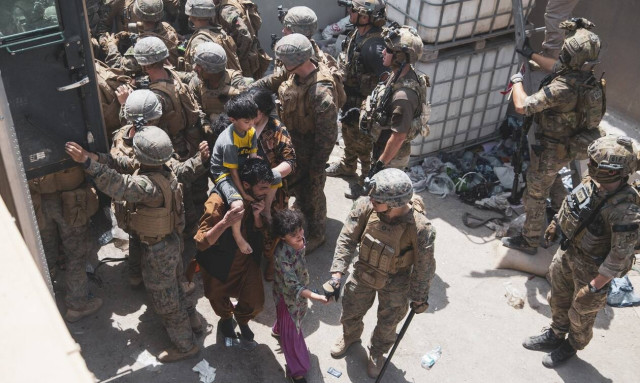 Οι ΗΠΑ θα επιστρέψουν στο Αφγανιστάν, προβλέπει Αμερικανός γερουσιαστής