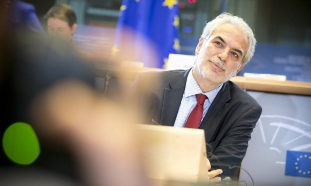 Αδέρφια ψυχραιμία κάπου με τον Χρήστο Στυλιανίδη - Για τις φωτιές τον φωνάξαμε