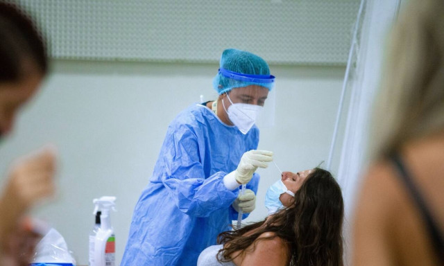 Κορονοϊός - Η γεωγραφική κατανομή των 2.807 νέων κρουσμάτων:  635 στην Αττική -  336 στη Θεσσαλονίκη