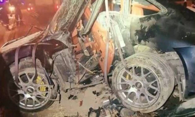 Η μαύρη Porsche που οδηγούσε ο Mad Clip 