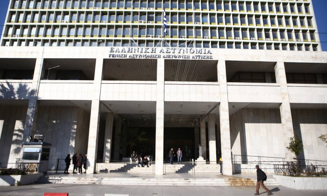 Οικονομική εισαγγελία: Δεν βγαίνουν οι «κουκούλες» από τους μάρτυρες Novartis για 2 χρόνια ακόμα