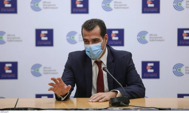 Πλεύρης σε ΠΟΕΔΗΝ: Καμία διαπραγμάτευση για υποχρεωτικό εμβολιασμό και αναστολές εργασίας