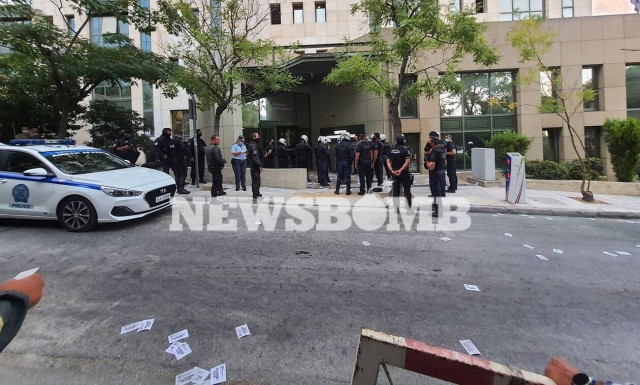 Εισβολή αντιεξουσιαστών στο Υπουργείο Ενέργειας και Περιβάλλοντος