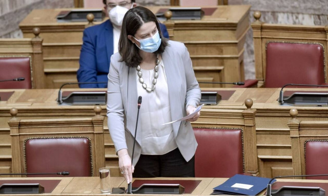 Φιλική συμβουλή: Στους γονείς που ανησυχούν για την υγεία των παιδιών δεν κουνάμε το δάκτυλο