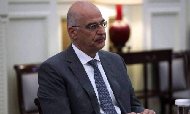 Στο Βουκουρέστι ο Νίκος Δένδιας - Εγκάρδια υποδοχή από τον Ρουμάνο ΥΠΕΞ