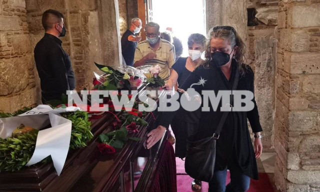 LIVE BLOG: Η Ελλάδα αποχαιρετά τον Μίκη Θεοδωράκη - Την Πέμπτη η κηδεία του στην Κρήτη