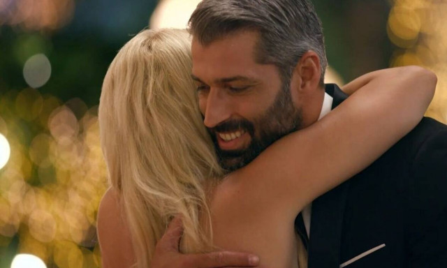The Bachelor: Διπλή αποχώρηση με το… καλημέρα – Ποια πήρε το λευκό τριαντάφυλλο