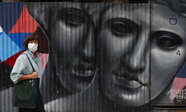 Κορωνοϊός: Το κρίσιμο στοίχημα του φθινοπώρου - «Καμπανάκι» για εμβολιασμό, τεστ και μέτρα