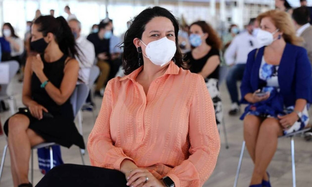 Νίκη Κεραμέως για άνοιγμα σχολείων: Εμβολιαζόμαστε, ελεγχόμαστε τακτικά, τηρούμε τα μέτρα