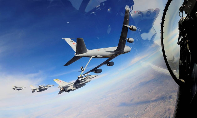 Προκαλούν και πάλι στο Αιγαίο οι Τούρκοι: Παραβιάσεις με μαχητικά, UAV και κατασκοπευτικό