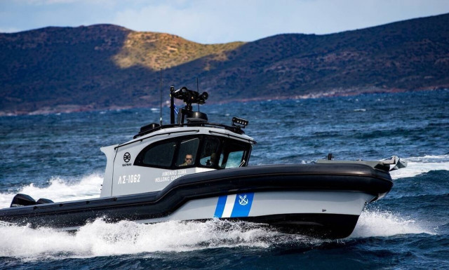 Πόρτο Χέλι: Αυτοκίνητο έπεσε στη θάλασσα - Στο νοσοκομείο μεταφέρεται ο οδηγός