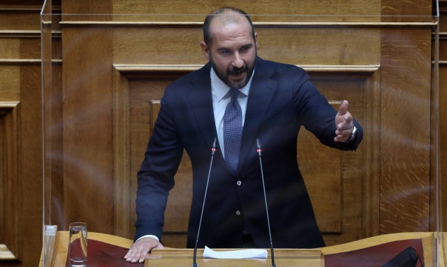 Δημήτρης Τζανακόπουλος: Η κυβέρνηση πέταξε λευκή πετσέτα στην αντιμετώπιση της πανδημίας