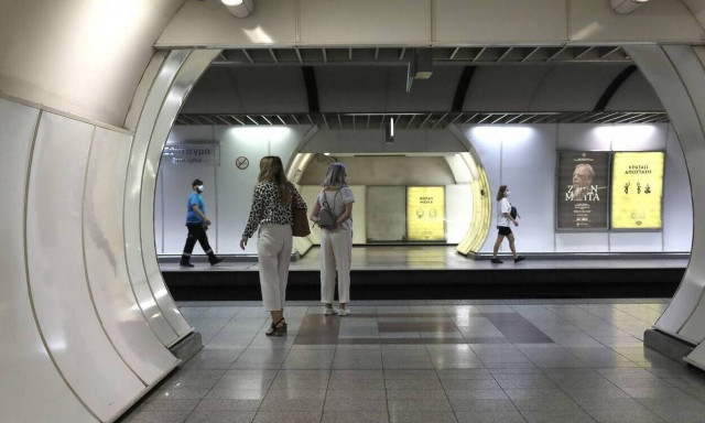 Νέα μέτρα: Τι ισχύει από αύριο για τους εργαζόμενους στα μέσα μεταφοράς