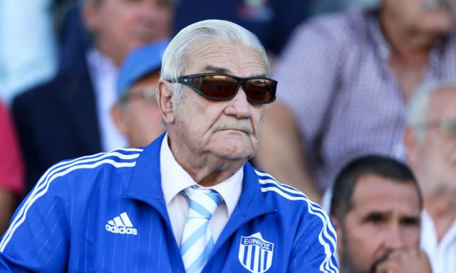 Πέθανε ο «Εθνικάρας» Γιάννης Μαντζουράνης