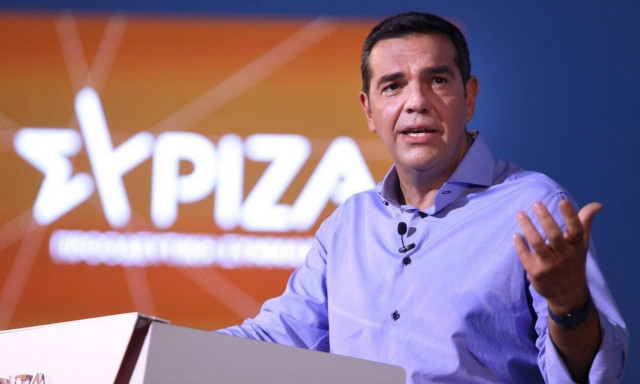 Schools reopening without real change to protection measures, Tsipras says