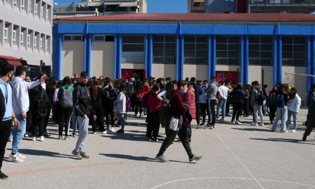 Καπραβέλος - Ανδρέου: Η μετάλλαξη Δέλτα απειλεί τα παιδιά - Μόνη λύση το εμβόλιο