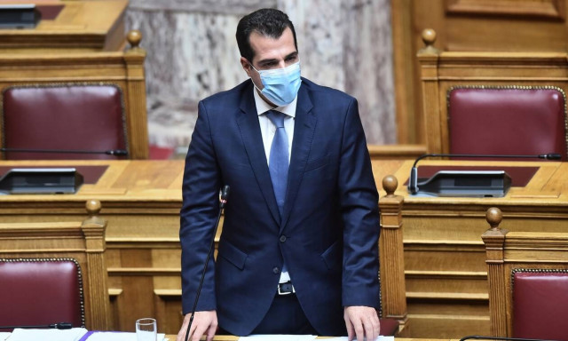 Πλεύρης: Δεν επανεξετάζεται από την κυβέρνηση το μέτρο της αναστολής για τους υγειονομικούς