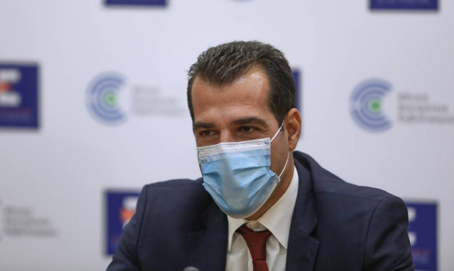 Πλαστά πιστοποιητικά εμβολιασμού - Πλεύρης: Εξετάζουμε περιπτώσεις γιατρών - Ασφαλές το σύστημα