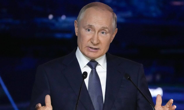 Κορονοϊός: Σε καραντίνα ο Πούτιν - Εντοπίστηκαν κρούσματα στο περιβάλλον του