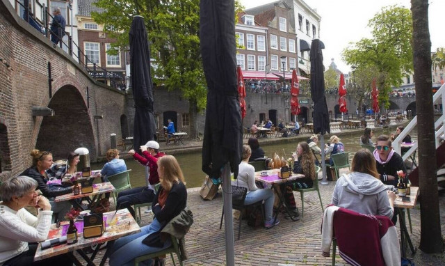 Ολλανδία - Κορονοϊός: Χαλάρωση των μέτρων και εισαγωγή υγειονομικού πιστοποιητικού