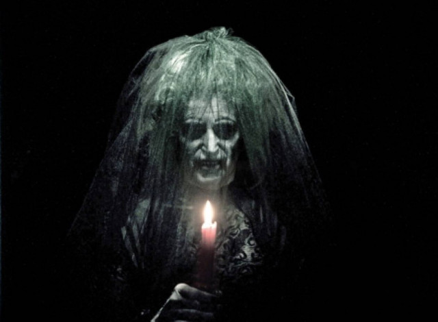 Εταιρεία σε πληρώνει 1.300 δολάρια για να δεις 13 ταινίες τρόμου