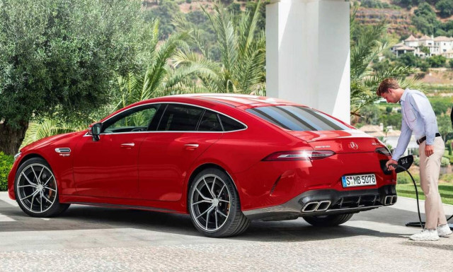 Τέλος τα plug-in υβριδικά για την Mercedes-Benz;