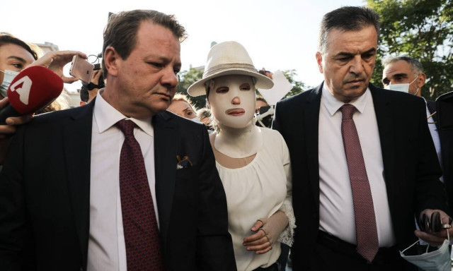 Η Ιωάννα δεν είναι θέμα, είναι σύμβολο!