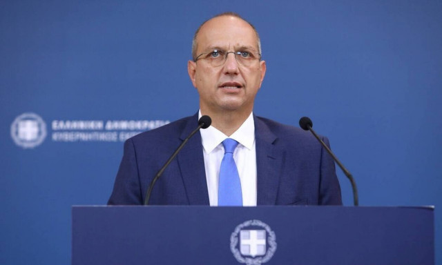 Οικονόμου: Επαρκούν τα μέτρα προστασίας στα σχολεία - Μεγάλο ποσοστό εμβολιασμένων εκπαιδευτικών