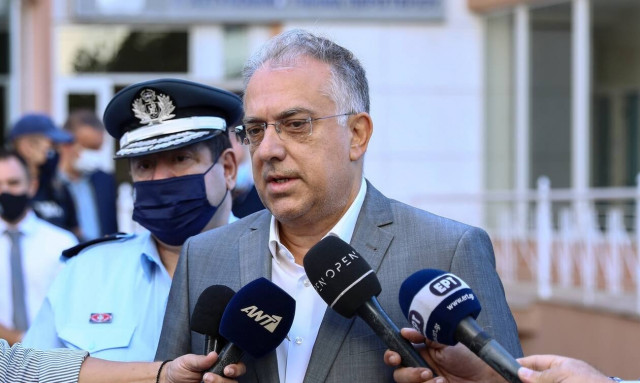 Εκστρατεία ενημέρωσης κατά της τρομοκρατίας στα σχολεία πρότεινε ο Θεοδωρικάκος