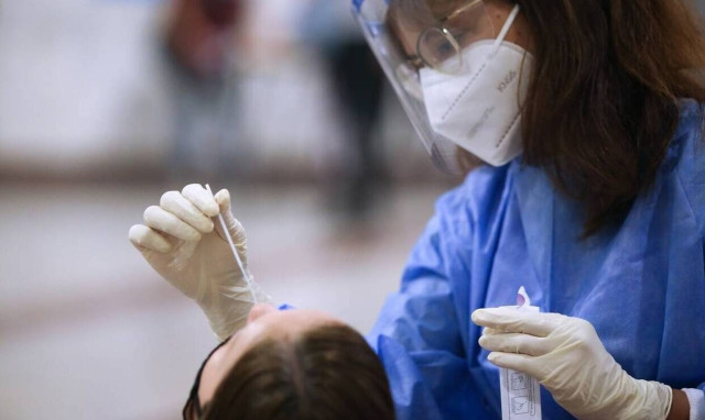 Greece confirms 2,322 new covid infections on Thursday, 42 deaths; 359 in ICUs