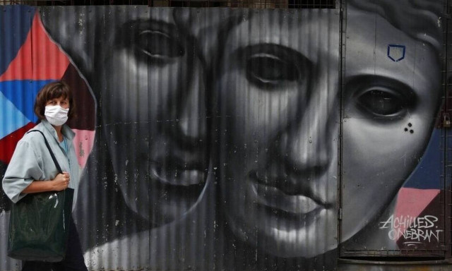 Κορονοϊός: Τα καλά και τα κακά νέα για τον χειμώνα που έρχεται - Η προειδοποίηση Βατόπουλου