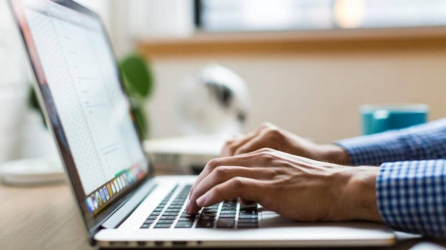 Πώς θα γίνεται ηλεκτρονικά η μεταβολή στοιχείων και η διακοπή εργασιών στην εφορία